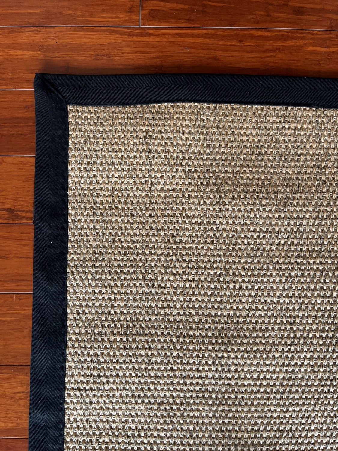 Alfombra Sisal Natural KF731 Borde de Tela Negro